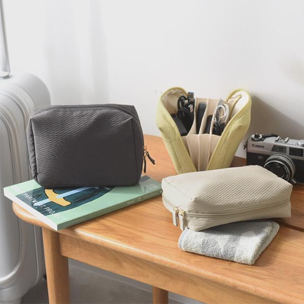 bon moment 整理がしやすい 女性のためのガジェットポーチ Mサイズ／ボンモマン