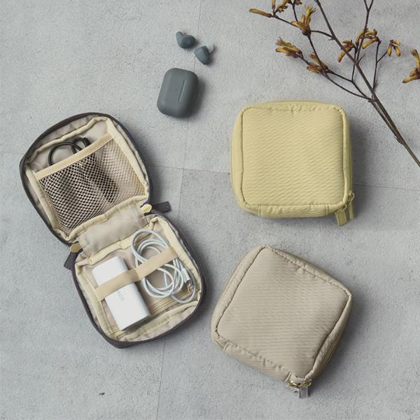 bon moment 整理がしやすい 女性のためのガジェットポーチ Sサイズ／ボンモマン