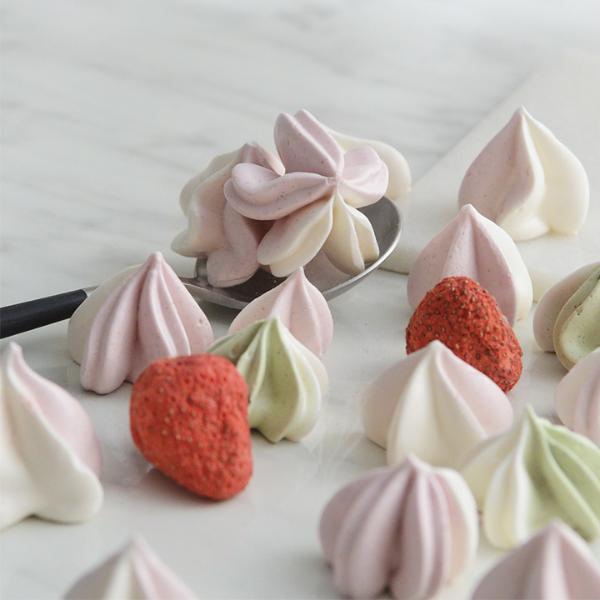 春が色めく やさしい甘さのメレンゲクッキー／Rainbow Food