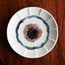 九谷青窯　高原真由美　色絵輪花花落とし　3.5寸皿