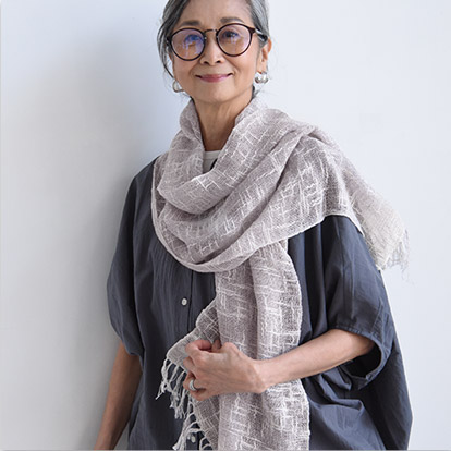 kobooriza 麻とボタニカルオーガニックの節糸格子マフラー工房織座 箱入り（20％OFF）【31F追加】【31MD】