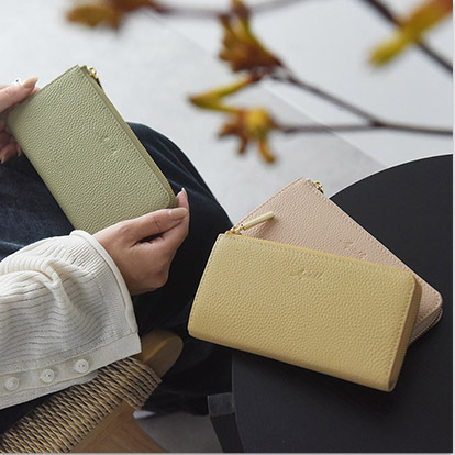 お札がぴったり入る 牛革 コンパクトな長財布Agreable アグレアーブル