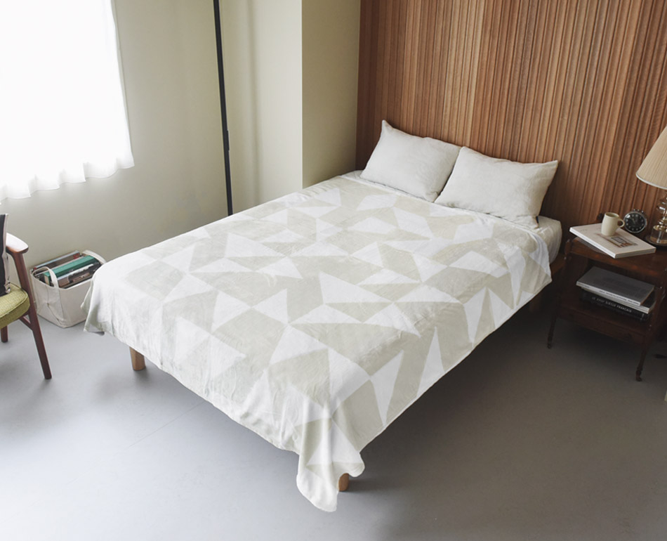 マイクロファイバー毛布