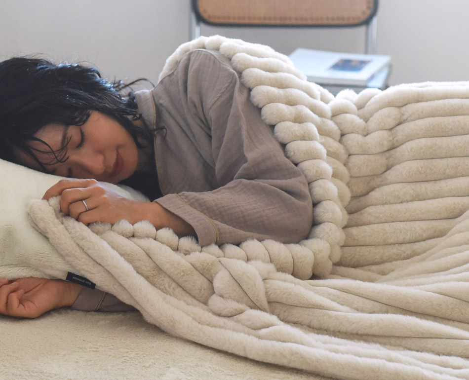 マイクロファイバー毛布