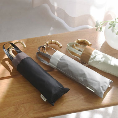 because しっかり日差しをガードできる晴雨兼用日傘