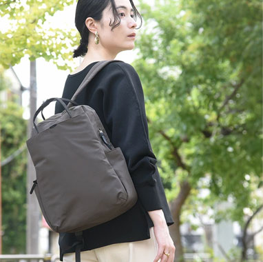 ポーチにもなる ママカルフラットショルダー