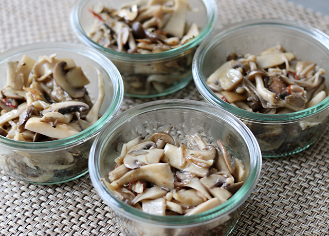 アレンジ多彩!超簡単「きのこ山盛り常備菜」を作ろう