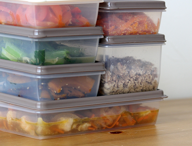 【カラー別常備菜2】赤のおかず～パプリカのアンチョビ炒め