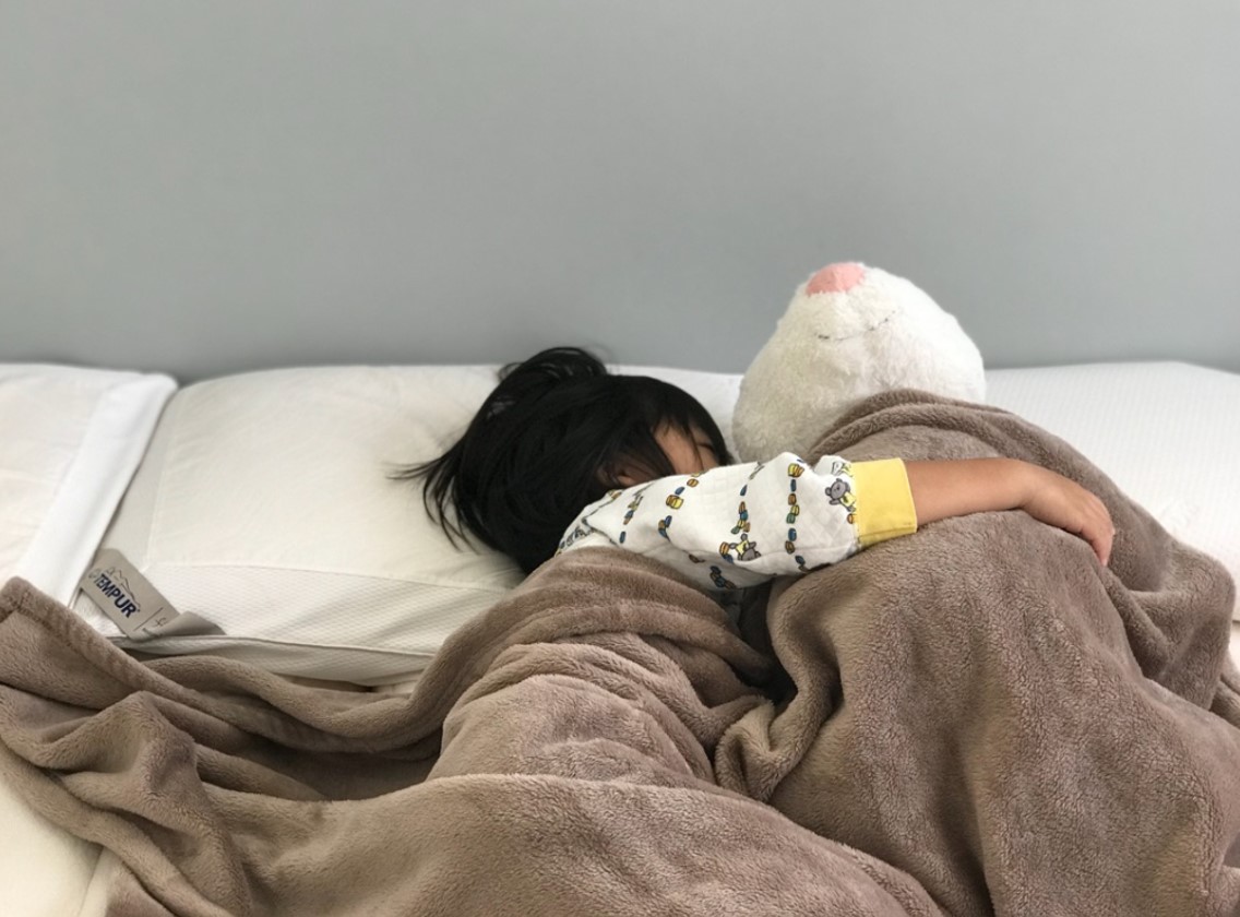 【人気インスタグラマーyukiさんの使用レポ】新しい『伝説の毛布』と、使って2年目の感想