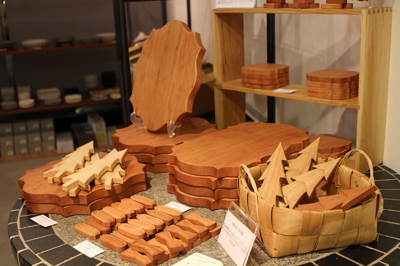 【angersの小さなうつわ市】 1日目が終了しました。