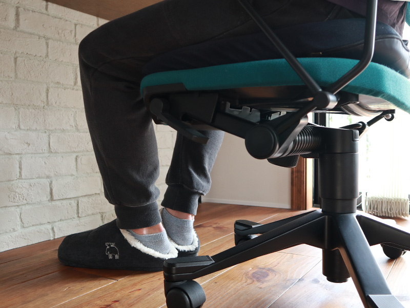 床暖房がなくたって! 冷んやり床に欠かせない我が家のエルク