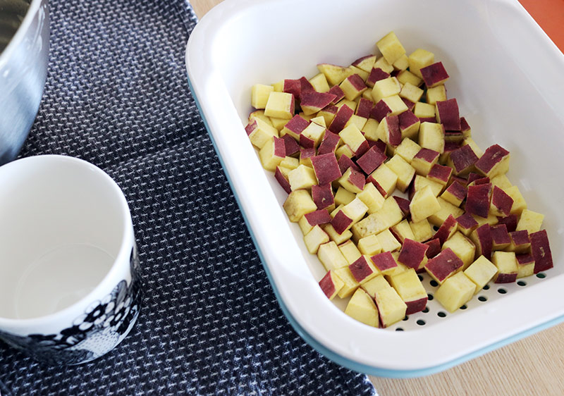 【ホットケーキミックスを使いこなそう第2回】朝すぐに作れる!フライパン&レンチンで作る「簡単蒸しパン」