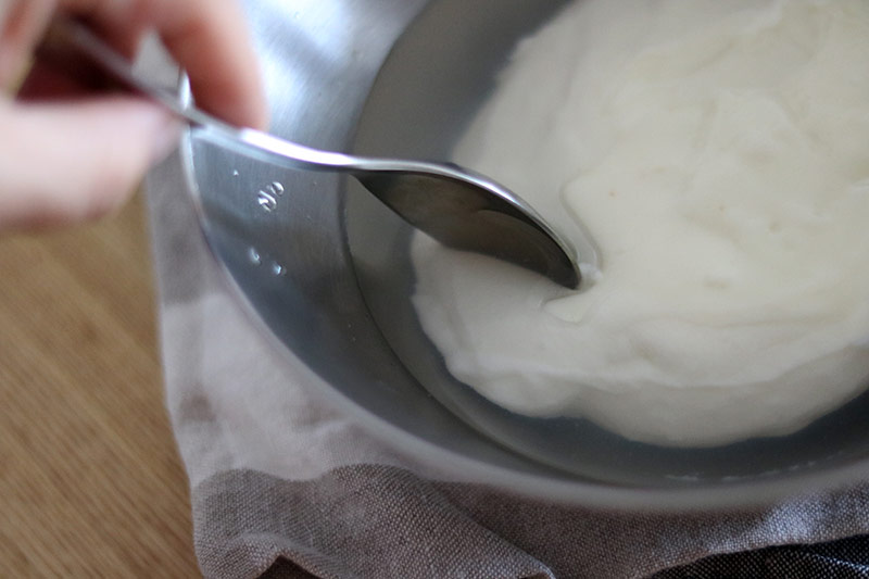 夏の疲れを美味しくリセット、免疫力アップにちょっと特別な黒糖ジンジャー&レモン(ミルク餅レシピ付き)