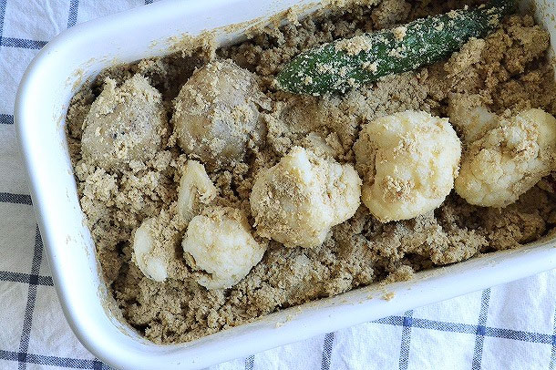 季節のお悩みも解消!?手軽に始める伝統食「ぬか漬け」