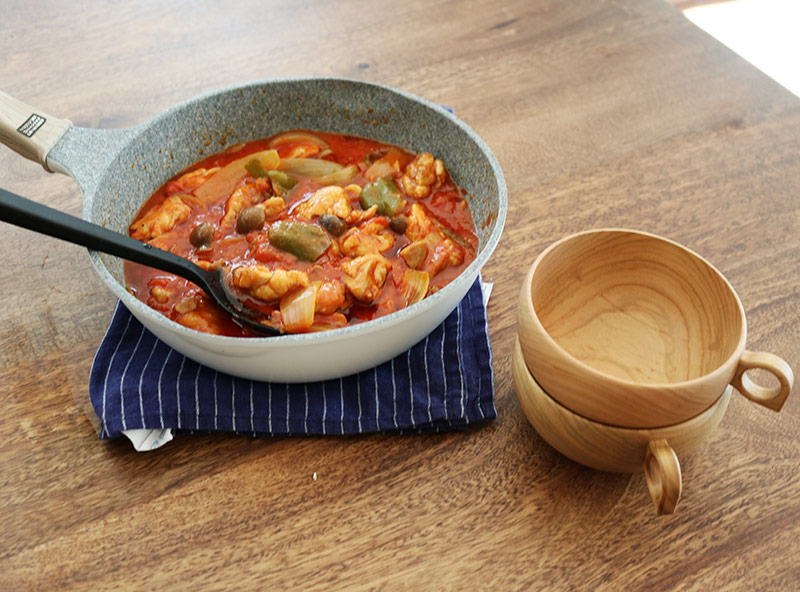 トマト煮込み チキン 安い フライパン