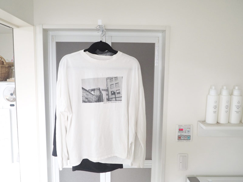 干す場所が足りないときの救世主!「tower 室内干しハンガー」で洗濯物を干すスペースを増やそう