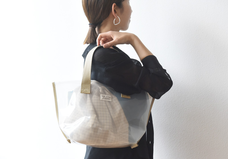 毎日の登園やママバッグとしても活躍!クッカヤプーの「プールバッグ」愛用スタッフの使い方