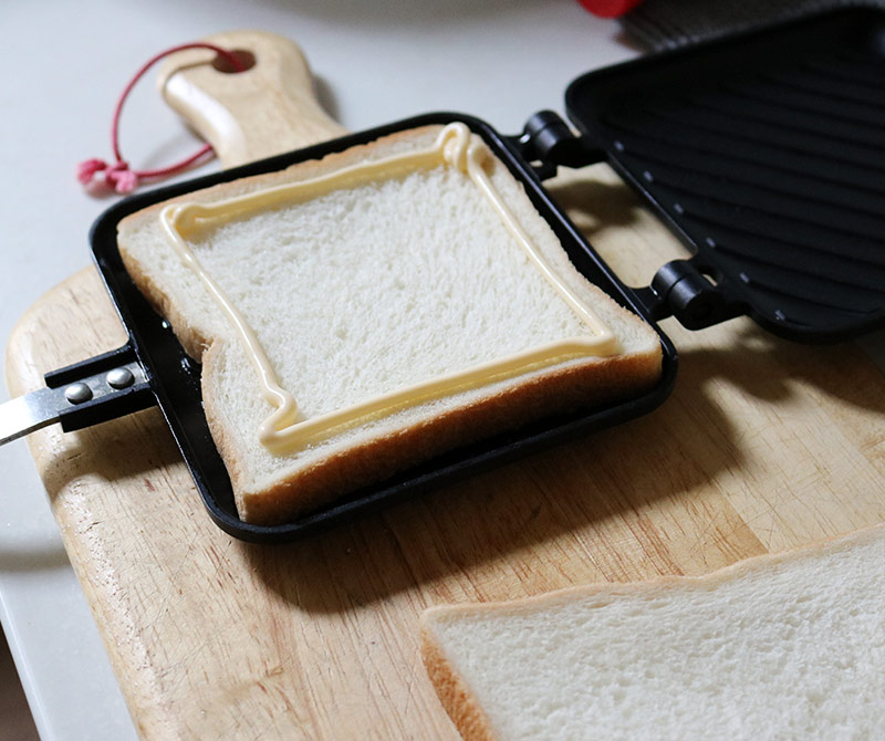 おうち時間の楽しみ方、直火式ホットサンドメーカーを楽しもう!【前編】