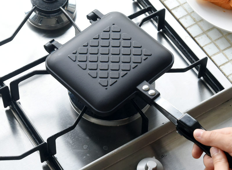 おうち時間の楽しみ方、直火式ホットサンドメーカーを楽しもう!【前編】