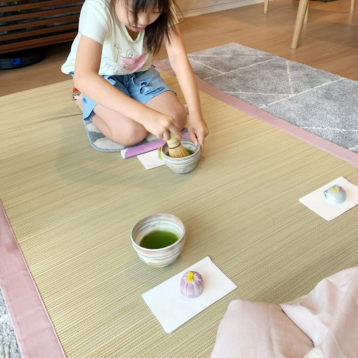 混ぜるだけ、かけるだけ、冷やすだけ。今こそ味わいたい!絶品「抹茶&ほうじ茶ラテ」