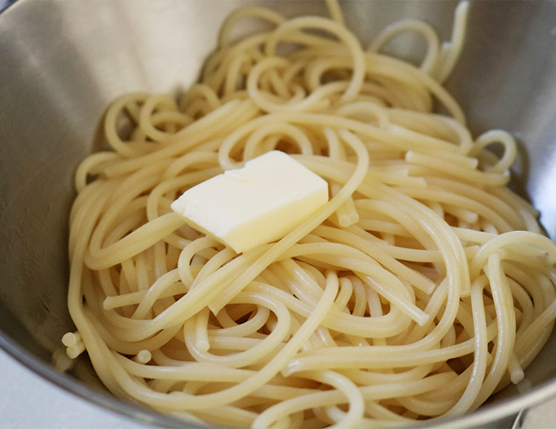 ファミリーにこそ一本常備!めんたいスパイス一振りで叶う「大人の味変」。