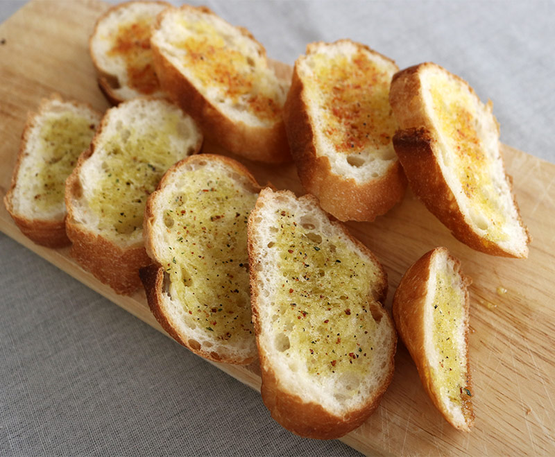 ファミリーにこそ一本常備!めんたいスパイス一振りで叶う「大人の味変」。