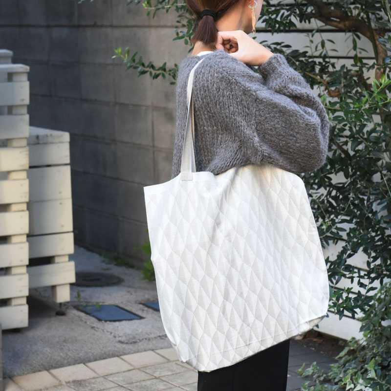 1点投入するだけで気分があがる!「ラプアンカンクリ」の小物アイテム【インスタグラマーさんのもの選び】