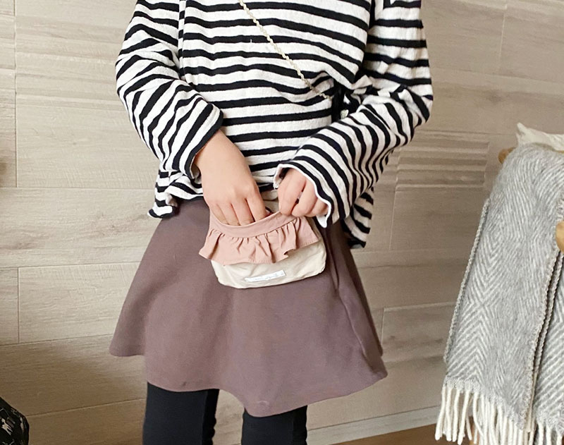 小学生の必須アイテム!どんな洋服にもあわせやすく、使いやすい北欧テイストの「移動ポケット」