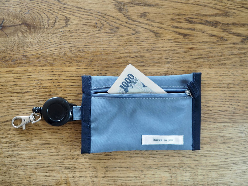 はじめてのPASMOデビューに。バッグにつけられるから「なくさない、持たせて安心!」リール付き パスケース&コインケース