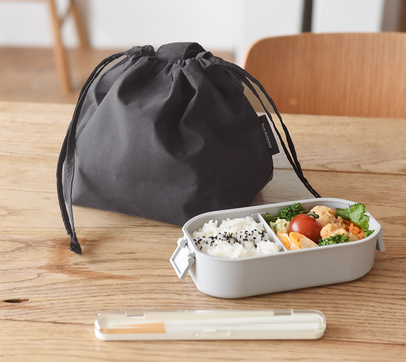 汗ばむ季節のお出かけに、持ち歩きも安心!「保冷可能なミニトート」スタッフの使い方レポ