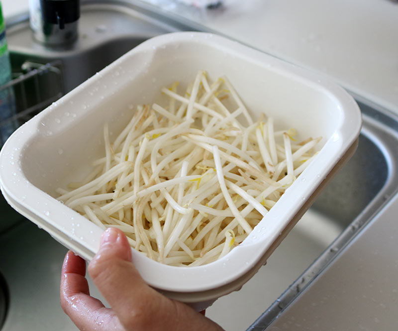 レンチンであと一品が気軽に叶う!副菜からメイン料理もこなせる「コランダー」の使い方