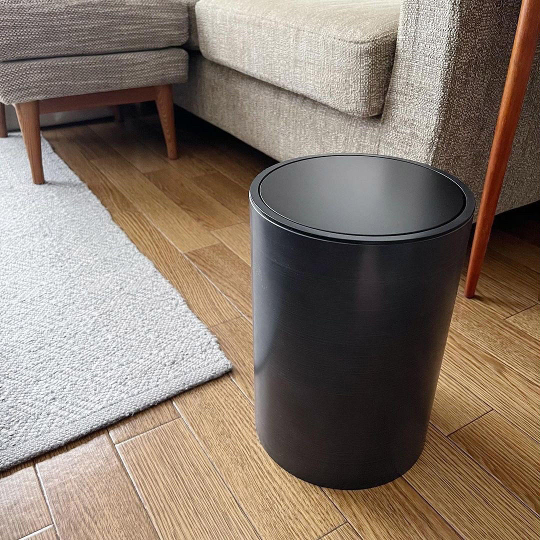 お部屋になくてはならない「ゴミ箱」の生活感が消える!美しき紀州塗りのある暮らし【インスタグラマーさんのもの選び】
