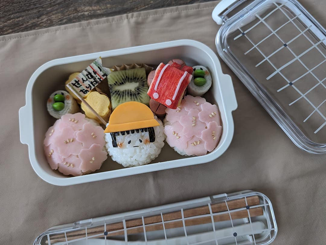 お花見にピクニック、遠足にも!春のお出かけは、お気に入りのランチセットと一緒に【インスタグラマーさんのもの選び】