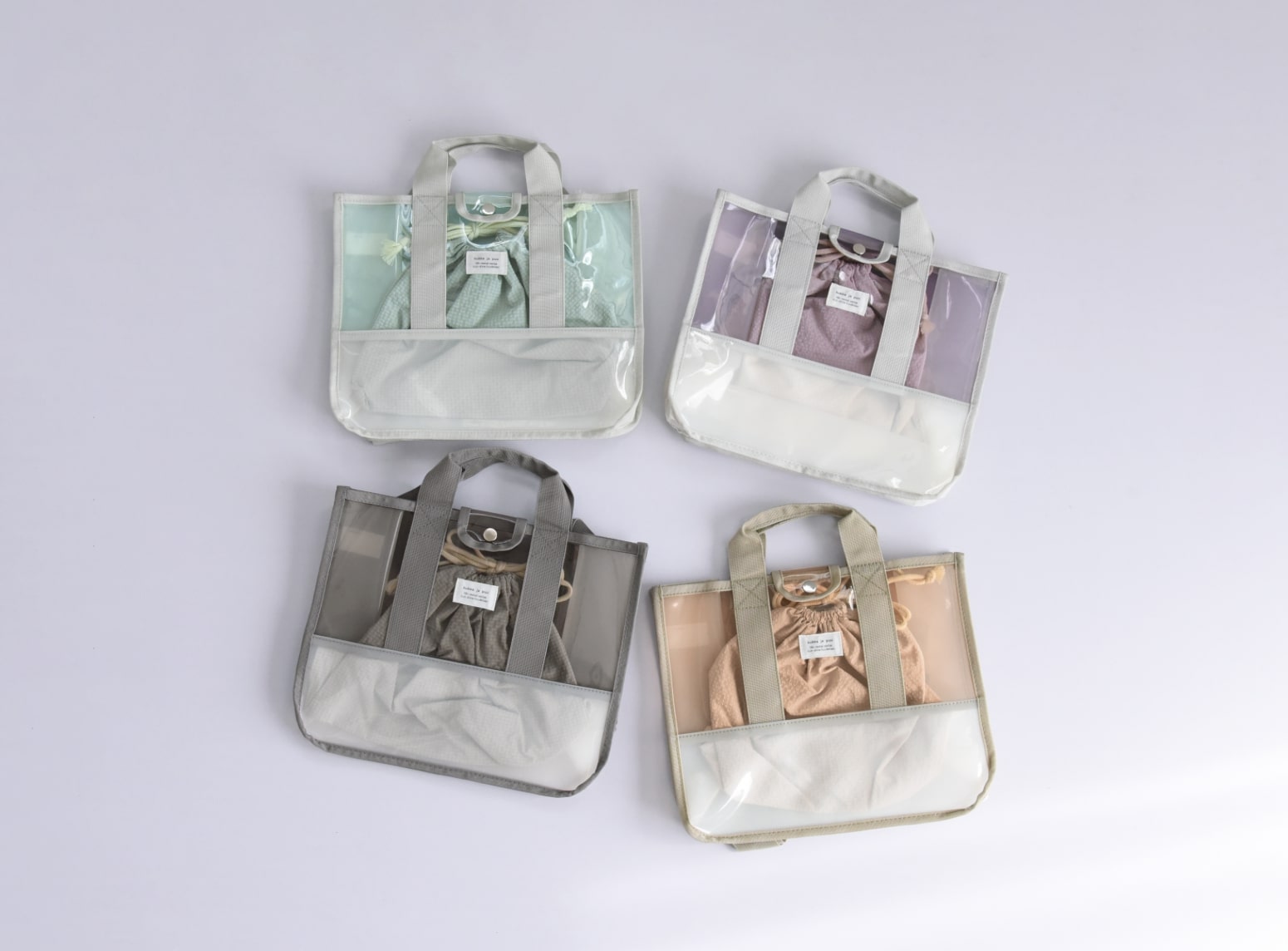 何歳から使える？収納力は？気になる新作プールバッグの使用レポが、インスタグラマーさんから届きました