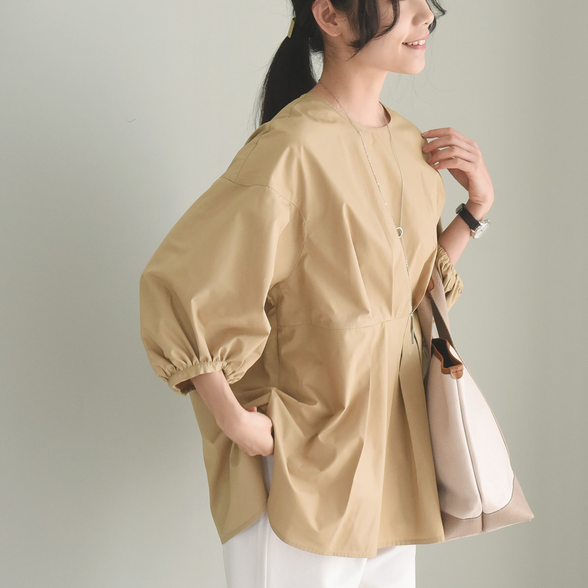 ぽかぽか陽気にベストな一着、新登場！おでかけ気分を盛り上げるブラウスコーデ