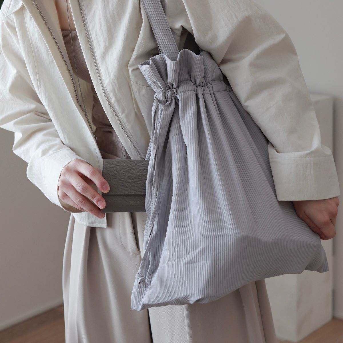 1日400個売れた！旅行の前に知っておきたい巾着サブバッグ人気の秘密【インスタグラマーさんのもの選び】