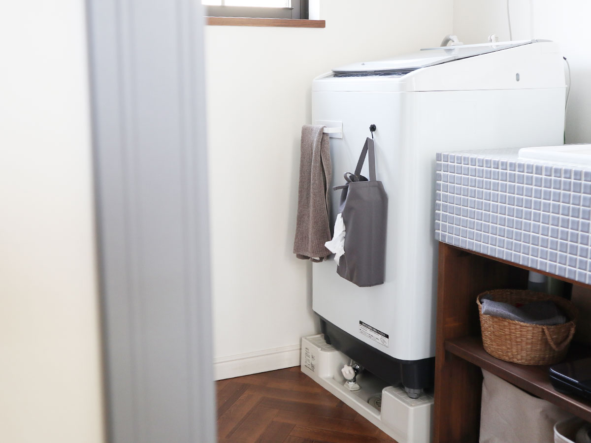 ティッシュまる見えから卒業。「吊るせるティッシュケース」を鼻炎持ちスタッフ3名がお家に迎えてみた