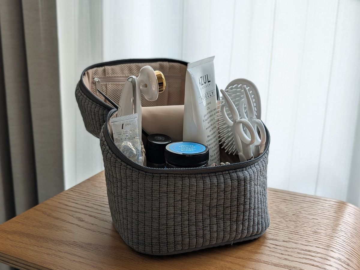 このヴィンテージ感が人気のヒミツ。今注目の「ヌビ風バニティ」スタッフ3名のリアルレポ