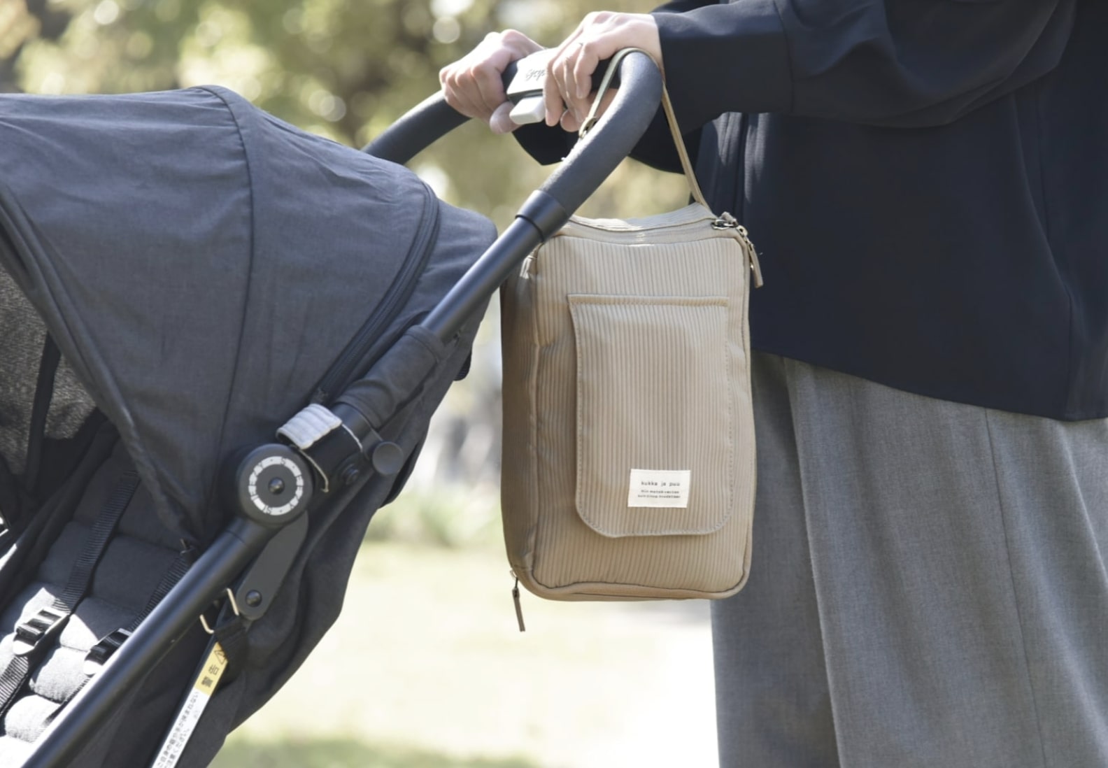 ママの旅行の救世主！大反響で欠品続出「圧縮おむつポーチ」の使用レポ第二弾！【インスタグラマーさんのもの選び】