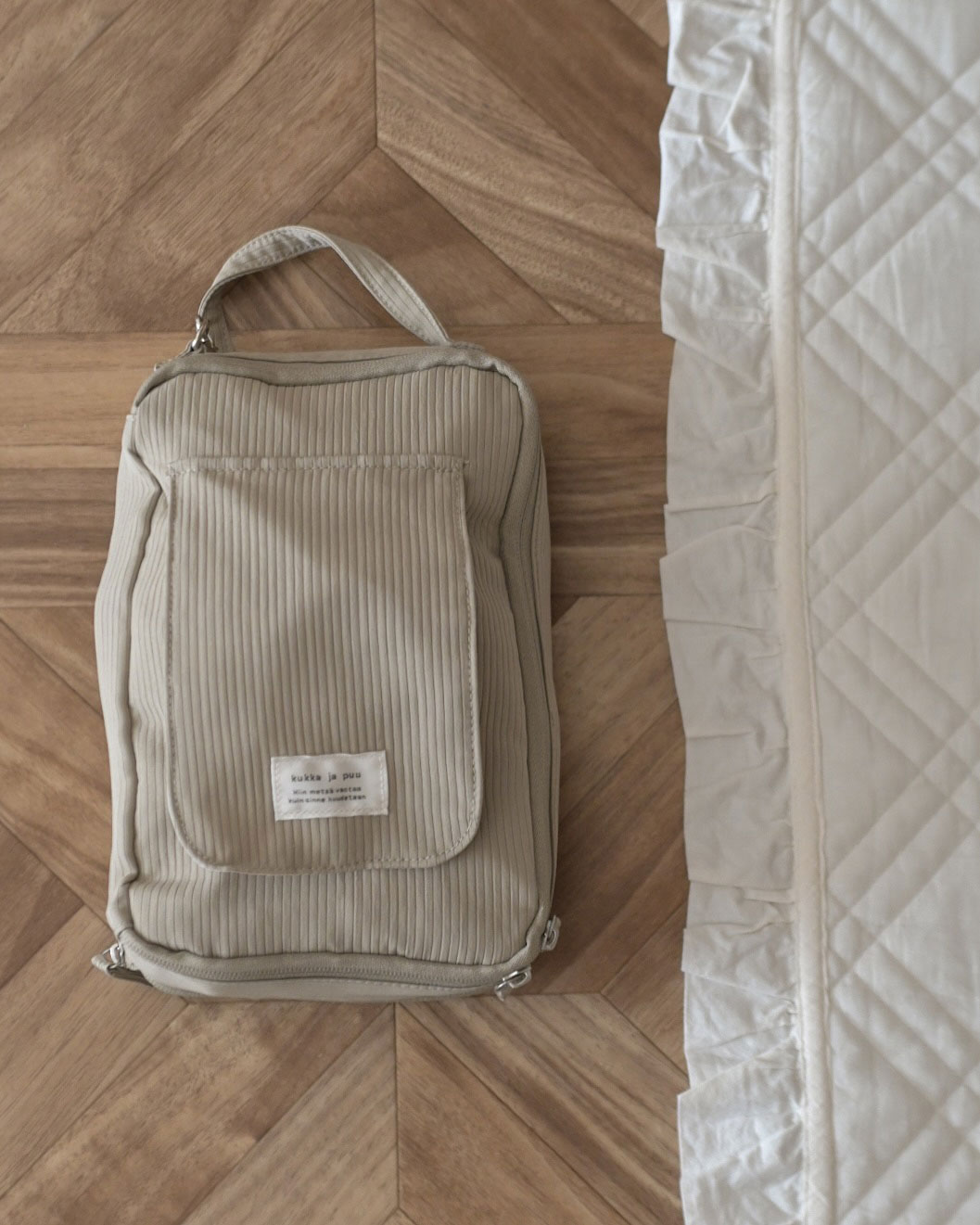 ママの旅行の救世主！大反響で欠品続出「圧縮おむつポーチ」の使用レポ第二弾！【インスタグラマーさんのもの選び】