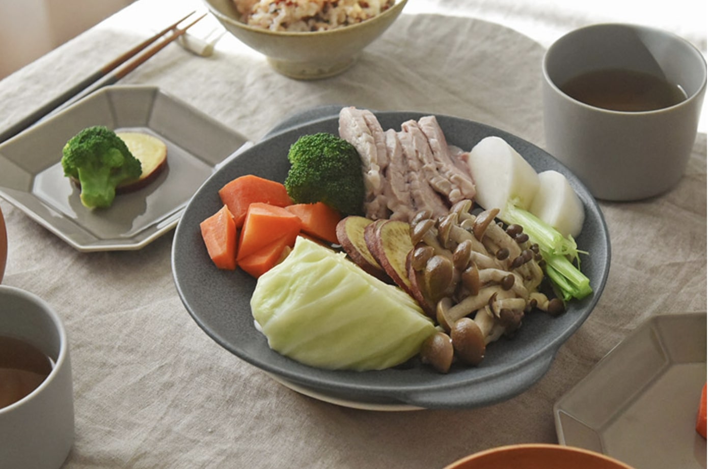 気になる蒸篭（せいろ）に手が出せない方へ。お手入れ＆収納問題も解決した、インスタグラマーさん絶賛の蒸し皿はいかが？