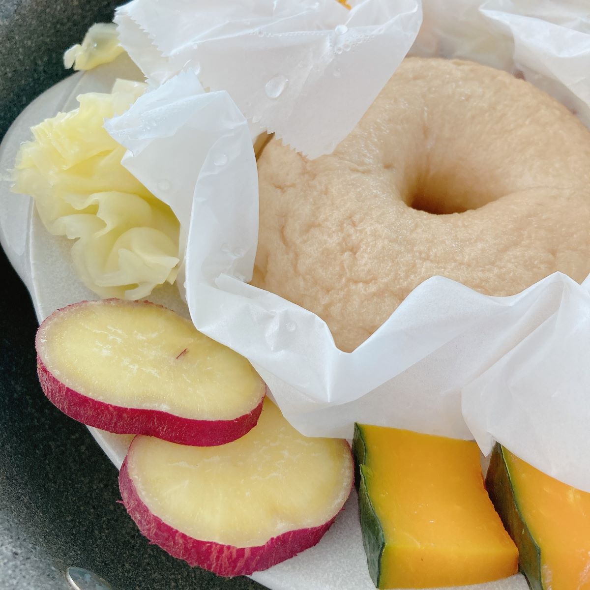 気になる蒸篭（せいろ）に手が出せない方へ。お手入れ＆収納問題も解決した、インスタグラマーさん絶賛の蒸し皿はいかが？