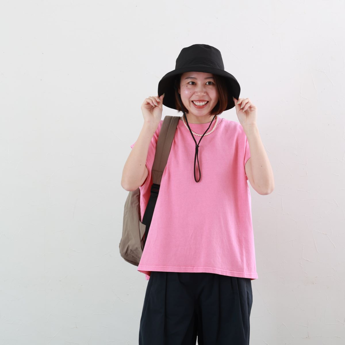 【日差し対策グッズ】紫外線はすでにピーク！？夏を乗り切るファッション小物3選