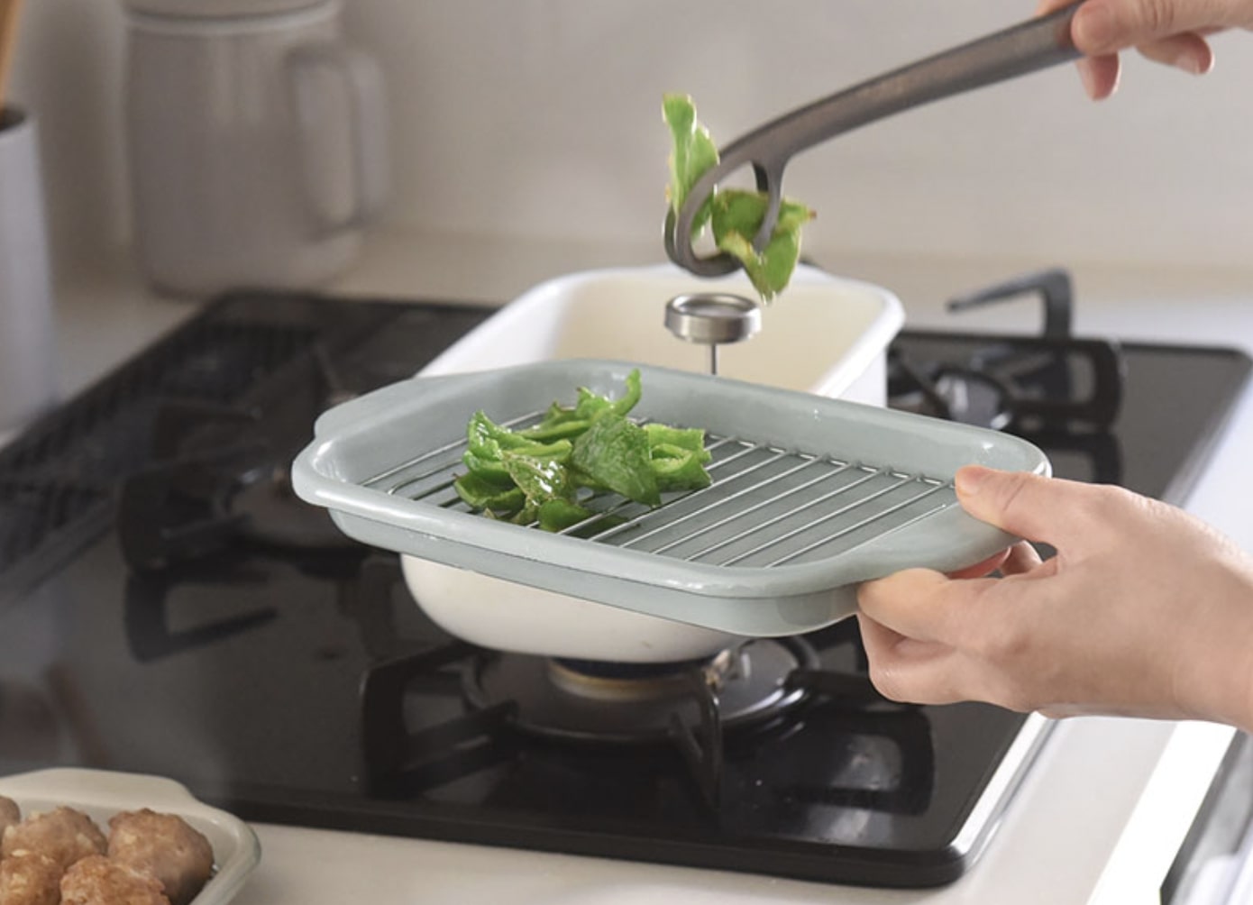 揚げ物を「面倒」と思わなくなった！高評価「四角い天ぷら鍋」の魅力を3名のインスタグラマーさんに聞きました