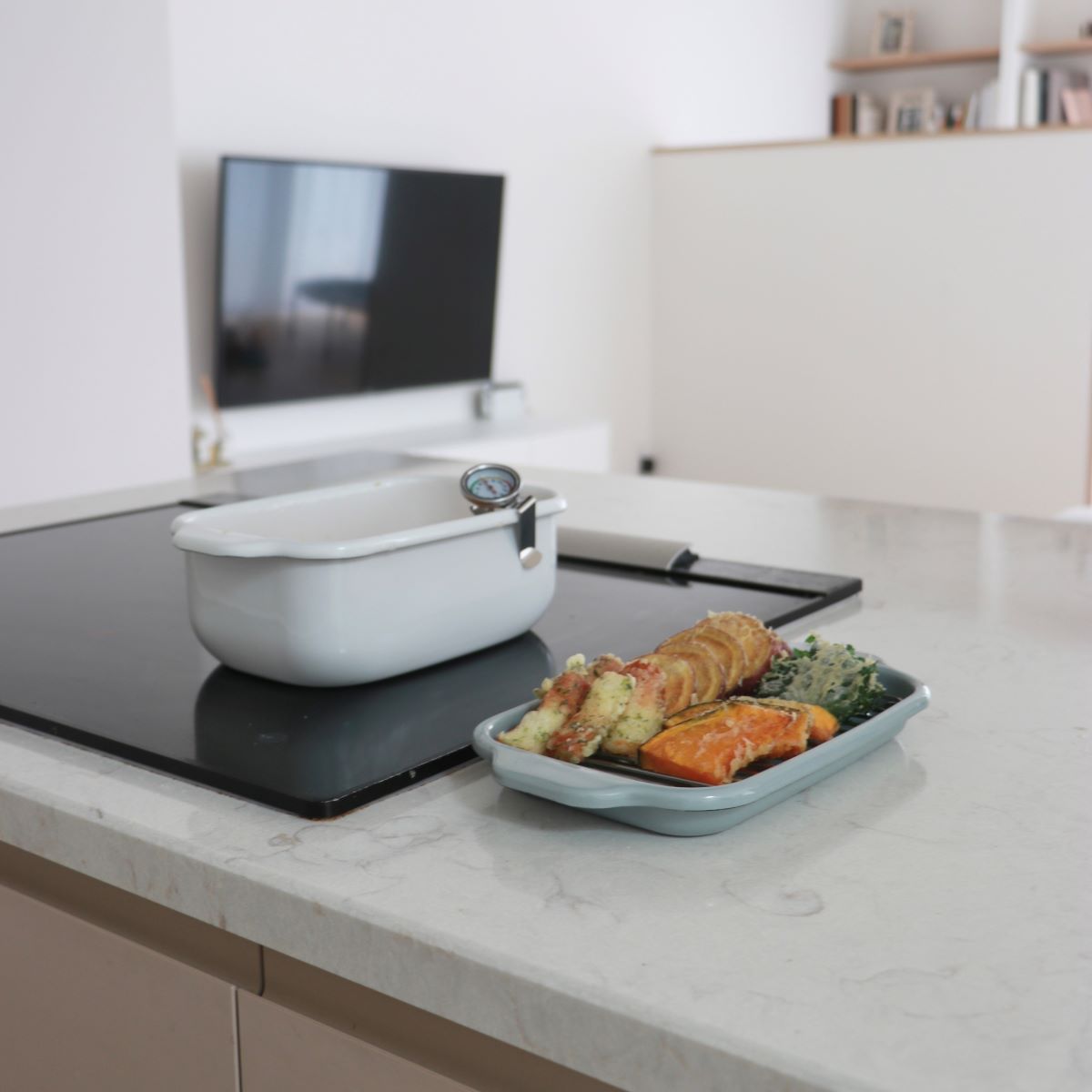 揚げ物を「面倒」と思わなくなった！高評価「四角い天ぷら鍋」の魅力を3名のインスタグラマーさんに聞きました