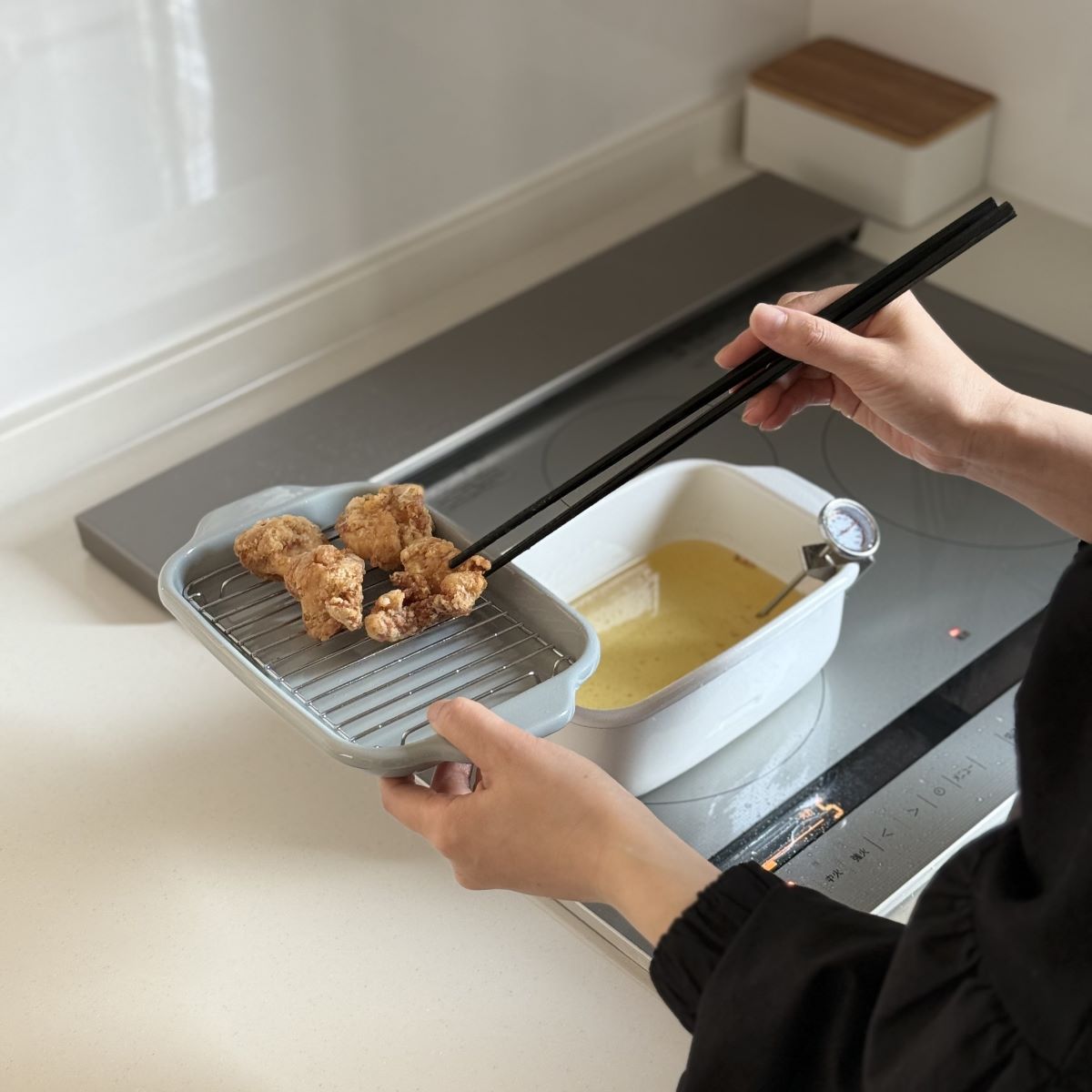 揚げ物を「面倒」と思わなくなった！高評価「四角い天ぷら鍋」の魅力を3名のインスタグラマーさんに聞きました