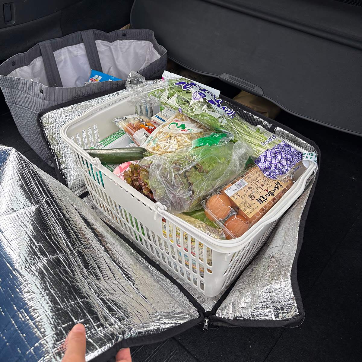 Myレジカゴ丸ごと保冷！真夏の車も安心、新作「レジかご保冷バッグ」のスタッフ愛用レポ
