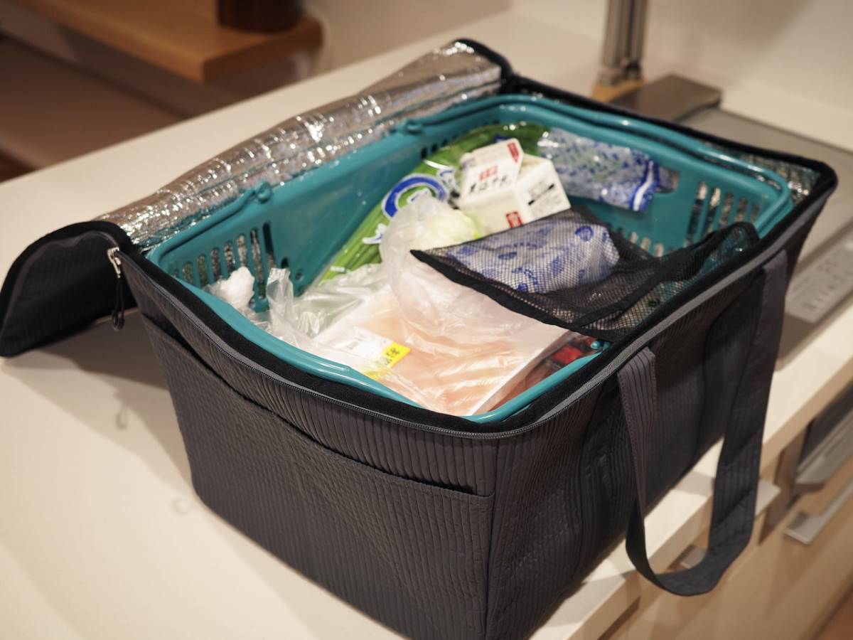 Myレジカゴ丸ごと保冷！真夏の車も安心、新作「レジかご保冷バッグ」のスタッフ愛用レポ