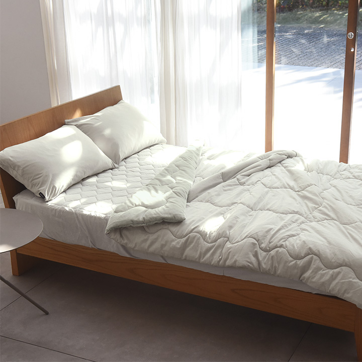 「2025今夏ベストな寝具はどれ？」冷感値だけじゃない、担当歴8年のバイヤーに聞いた3タイプの選び方