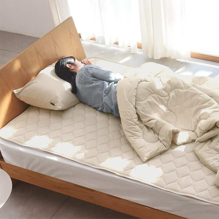 「2025今夏ベストな寝具はどれ？」冷感値だけじゃない、担当歴8年のバイヤーに聞いた3タイプの選び方